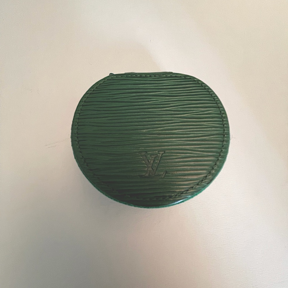 Louis Vuitton small jewelry case in Kelly green Epi leather.